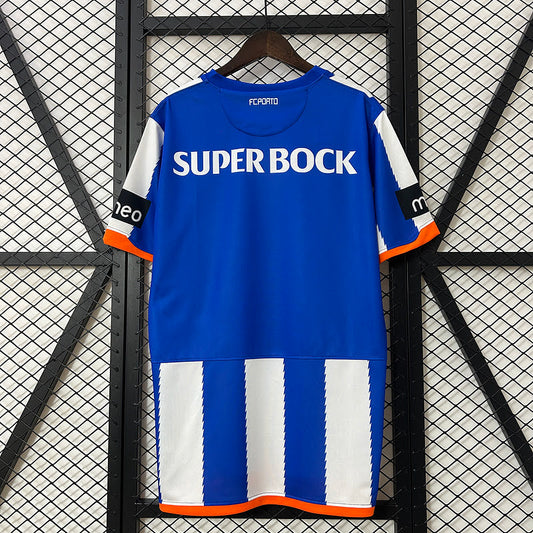 2010/11 Porto Home