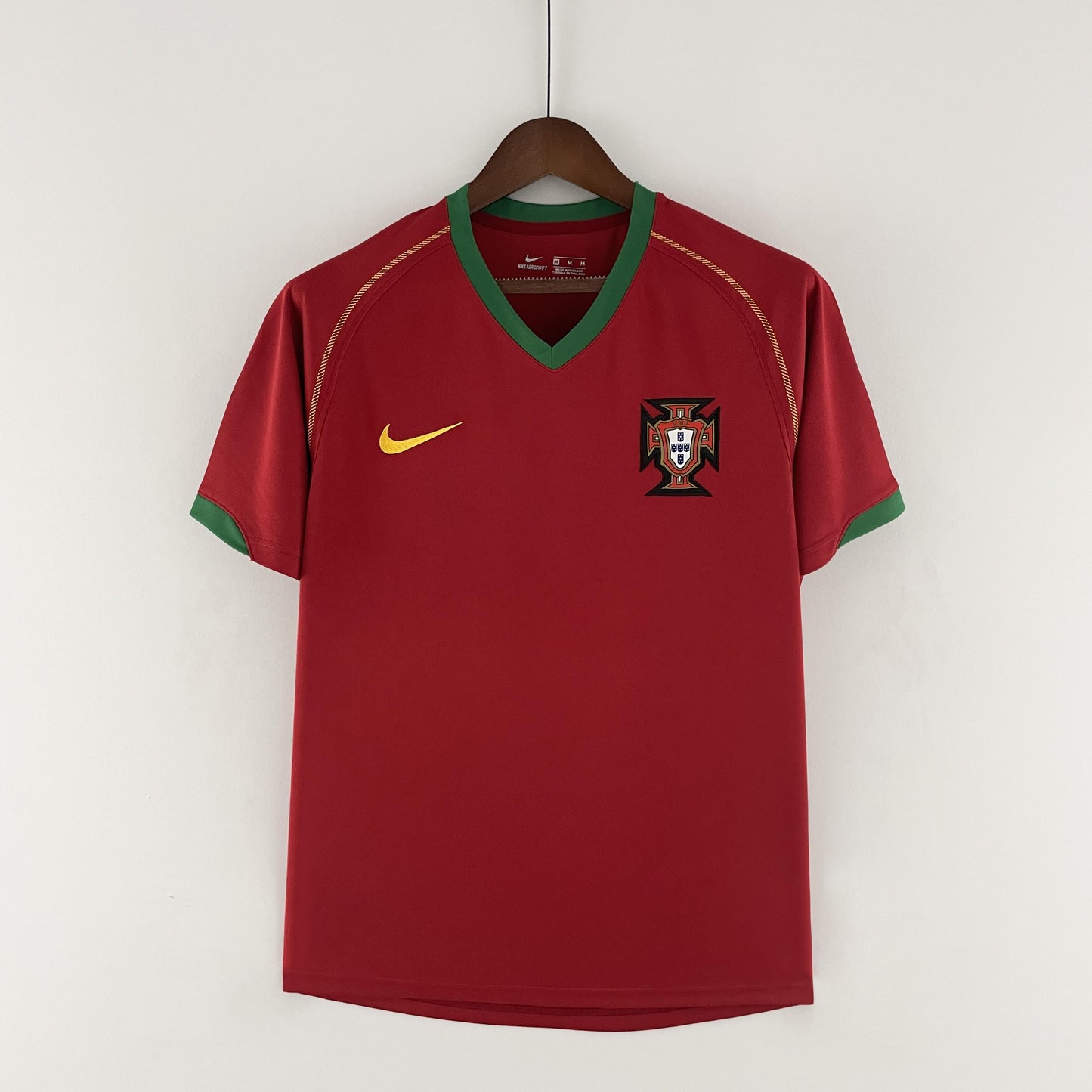 2006/06 Portugal Home